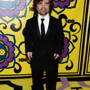 Peter Dinklage at event of The 64th Primetime Emmy Awards (2012)
