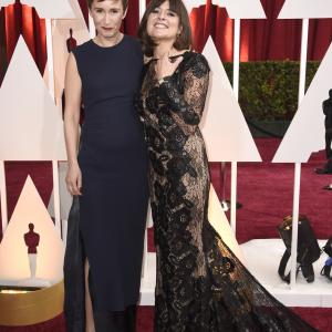 Maria Djurkovic and Tatiana Macdonald at event of The Oscars (2015)