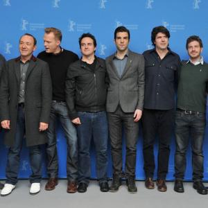 Jeremy Irons, Kevin Spacey, Paul Bettany, Neal Dodson, Zachary Quinto, J.C. Chandor, Corey Moosa, and Robert Ogden Barnum
