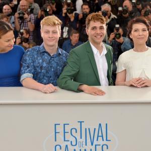 Suzanne Clément, Xavier Dolan, Anne Dorval and Antoine-Olivier Pilon at event of Mommy (2014)
