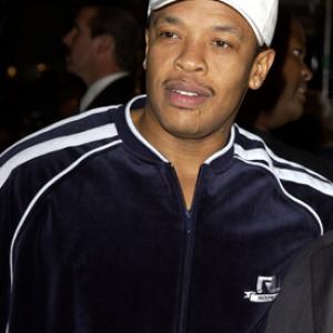Dr. Dre at event of 8 mylia (2002)