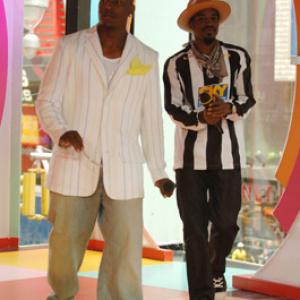 Andr Benjamin and Tyrese Gibson at event of Total Request Live 1999