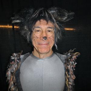 Francis as an old member of the original cast of Cats for Conan OBriens temporary return to NYC at the Beacon Theater