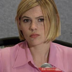 Clea DuVall at event of Thirteen Conversations About One Thing (2001)