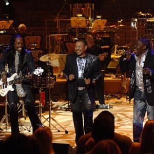Still of Earth Wind  Fire in American Idol The Search for a Superstar Idol Gives Back Part Two 2007