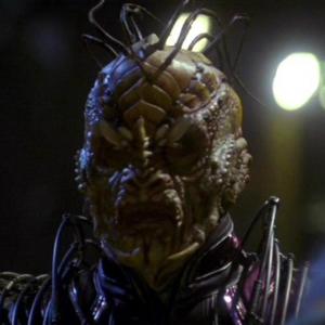 John Eddins as Xindi Reptilian Commander Star Trek Enterprise production still