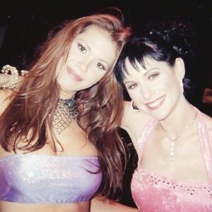 Behind the scenes on the set of Nikki for the WB with Nikki Cox 2001