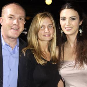 Cassian Elwes Shiva Rose and Holly Wiersma at event of Wonderland 2003