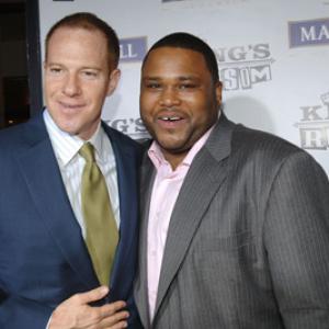 Anthony Anderson and Toby Emmerich at event of Kings Ransom 2005