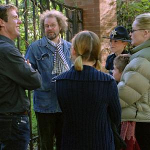 From left to right Dennis Quaid director Mike Figgis Kristen Stewart Dana Eskelson Ryan Wilson and Sharon Stone discuss a scene