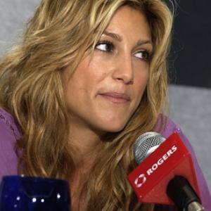 Jennifer Esposito at event of Welcome to Collinwood 2002