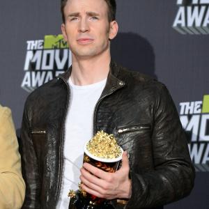 Chris Evans at event of 2013 MTV Movie Awards 2013