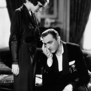 Still of John Barrymore and Madge Evans in Dinner at Eight 1933
