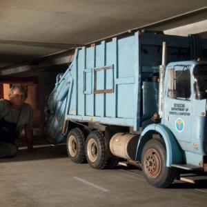Batman Dark Nightminiature Dump truck in tunnel