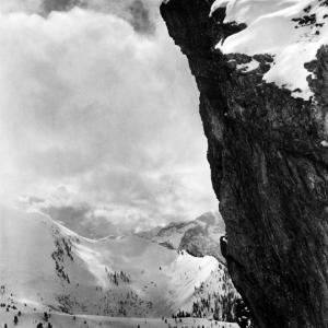 Still of Arnold Fanck in Die weiszlige Houmllle vom Piz Paluuml 1929