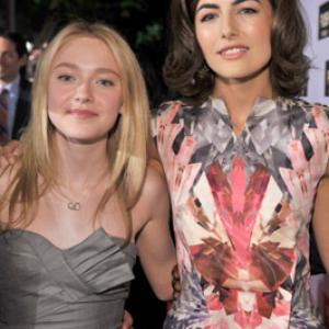 Camilla Belle and Dakota Fanning at event of Push (2009)