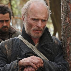 Still of Ed Harris and Colin Farrell in The Way Back 2010