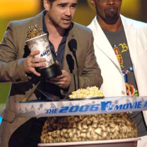 Jamie Foxx and Colin Farrell at event of 2006 MTV Movie Awards (2006)