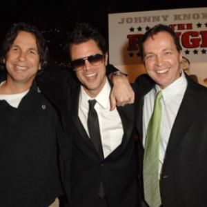 Bobby Farrelly, Peter Farrelly and Johnny Knoxville at event of The Ringer (2005)