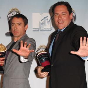 Robert Downey Jr. and Jon Favreau at event of 2008 MTV Movie Awards (2008)