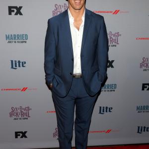Nat Faxon at event of Married (2014)