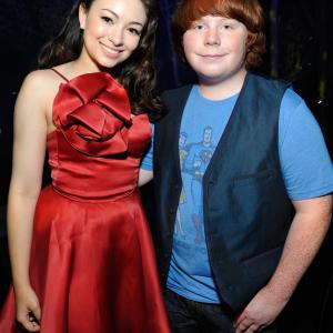 Jodelle Ferland and Tucker Albrizzi at event of Paranormanas 2012