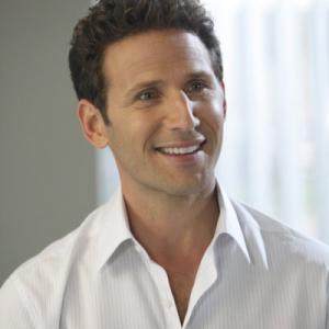 Still of Mark Feuerstein and Hank Lawson in Royal Pains (2009)