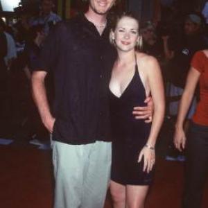 Melissa Joan Hart and James Fields at event of Can't Hardly Wait (1998)