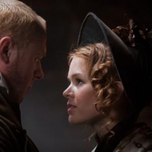 Still of Isla Fisher and Simon Pegg in Burke and Hare 2010
