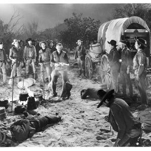 Still of John Wayne, Noah Beery Jr., Montgomery Clift, Paul Fix, Hal Taliaferro, Hank Worden and Chief Yowlachie in Red River (1948)