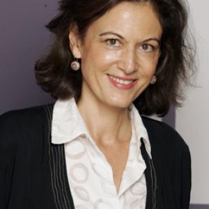 Anne Fontaine at event of Entre ses mains (2005)