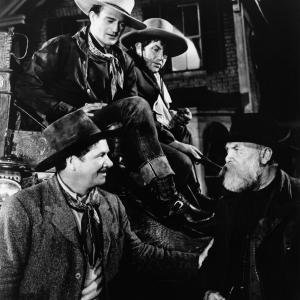 Still of John Wayne George Bancroft Andy Devine and Francis Ford in Stagecoach 1939