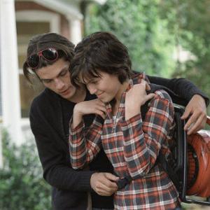 Still of Trent Ford and Mandy Moore in How to Deal (2003)