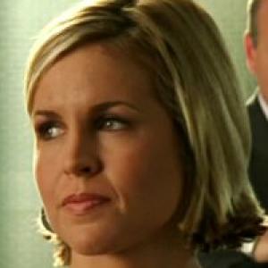 Still photo Laurie fortier as Halle Lockhart Csi Miami