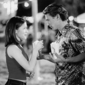 Still of Marla Sokoloff and James Franco in Whatever It Takes 2000