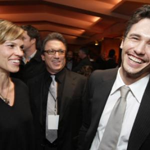 Hilary Swank and James Franco at event of Milk (2008)