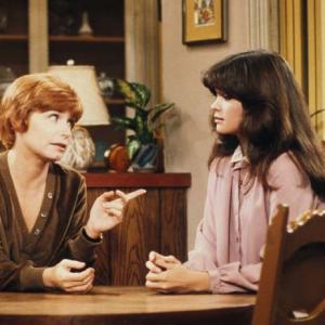 Still of Valerie Bertinelli and Bonnie Franklin in One Day at a Time 1975