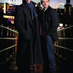 Still of Martin Freeman and Benedict Cumberbatch in Serlokas 2010