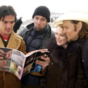 Julianne Moore Billy Crudup James Le Gros and Bart Freundlich at event of World Traveler 2001