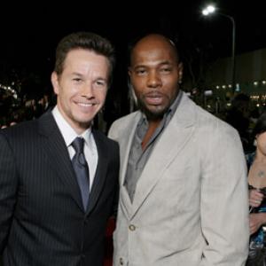 Mark Wahlberg and Antoine Fuqua at event of Snaiperis (2007)