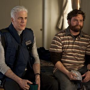 Still of Ted Danson and Zach Galifianakis in Bored to Death 2009