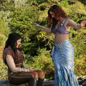 Still of JoAnna Garcia Swisher and Ginnifer Goodwin in Once Upon a Time (2011)