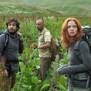 Still of Gael García Bernal, Hani Furstenberg and Bidzina Gujabidze in The Loneliest Planet (2011)