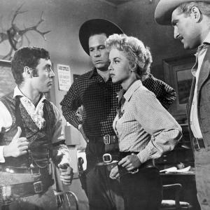 Still of Beverly Garland and John Ireland in Gunslinger 1956