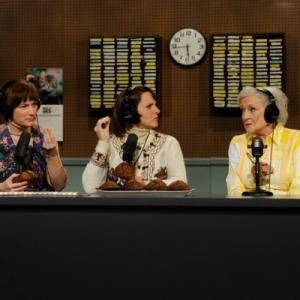 Still of Ana Gasteyer Molly Shannon and Betty White in Saturday Night Live 1975
