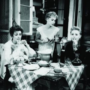 Still of Taina Elg Mitzi Gaynor and Kay Kendall in Les Girls 1957