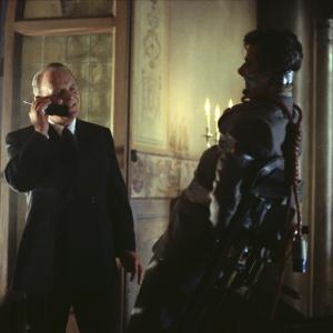 Still of Anthony Hopkins and Giancarlo Giannini in Hannibal 2001