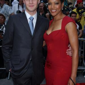 James Francis Ginty and Grace Hightower at event of K19 The Widowmaker