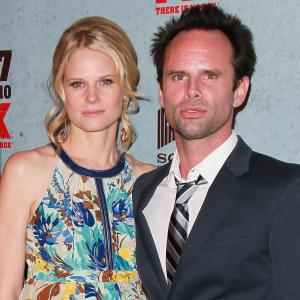 Joelle Carter and Walton Goggins at event of Justified 2010
