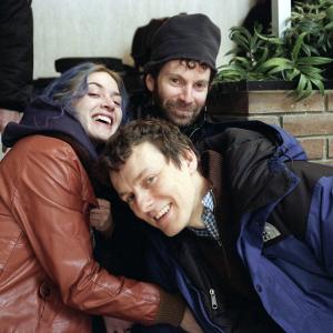 Still of Kate Winslet, Michel Gondry and Charlie Kaufman in Jausmu galia (2004)